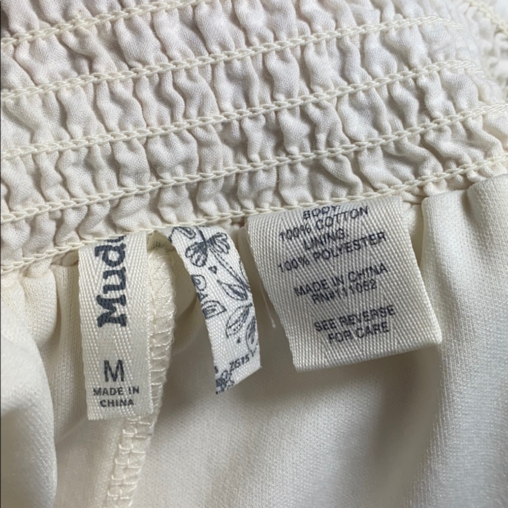 Adorable Soft Lacey Shorts off white - Picture 5 of 5